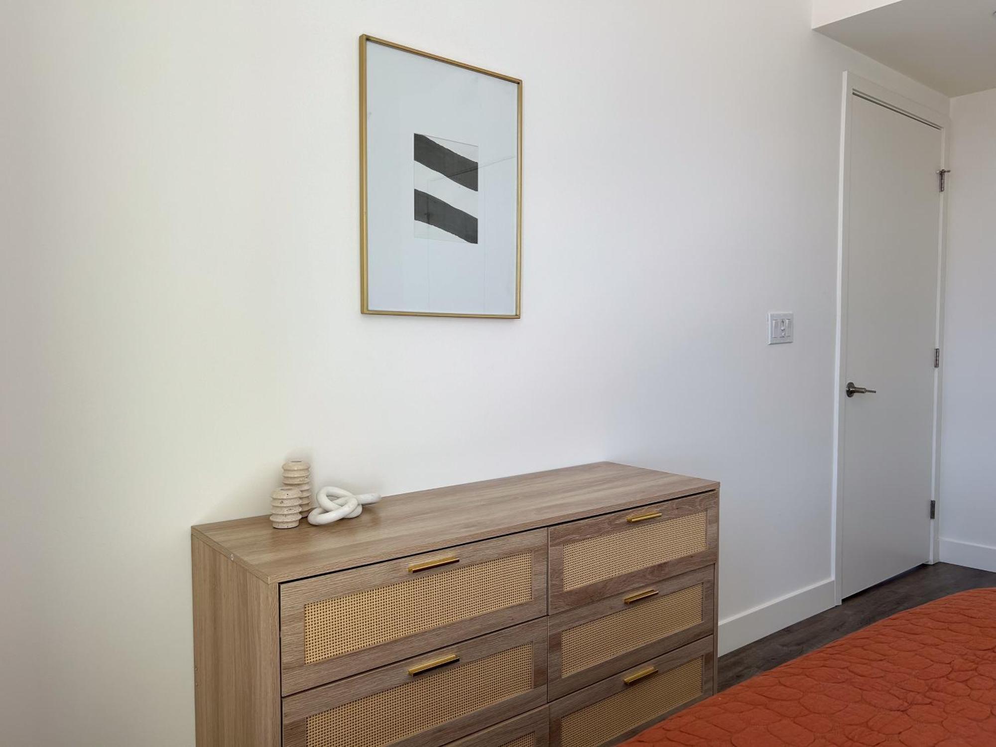 Trendy 2bd 2bth In Santa Monica! Apartment *